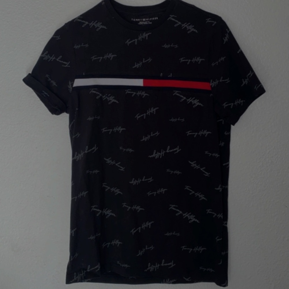 Tommy Hilfiger T shirt